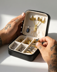 Eluzo Travel Box